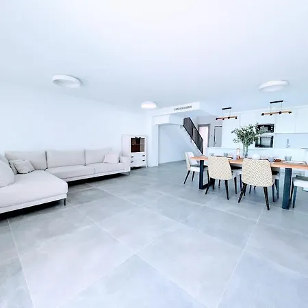 Townhouse With Beautiful Views El Eden La Cala De