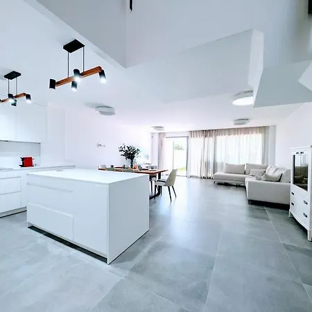 Townhouse With Beautiful Views El Eden La Cala De * 米哈斯