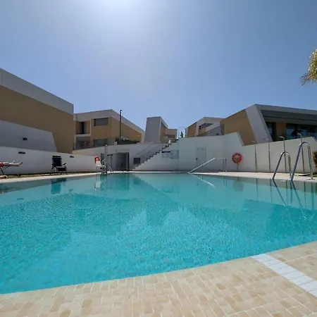 Townhouse With Beautiful Views El Eden La Cala De 米哈斯