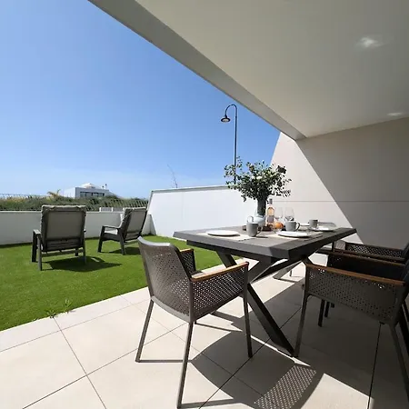 度假居 Townhouse With Beautiful Views El Eden La Cala De
